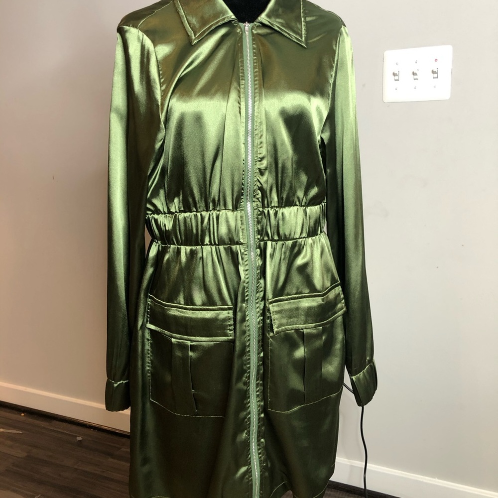 Green mini dress. Silk like fabric. Worn once